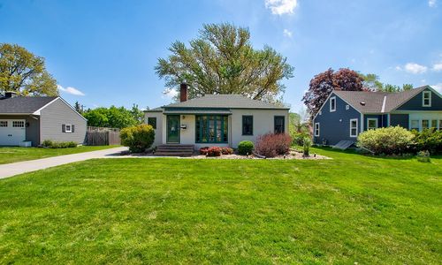 SOLD in Roseville - 1760 Lindy Avenue!
