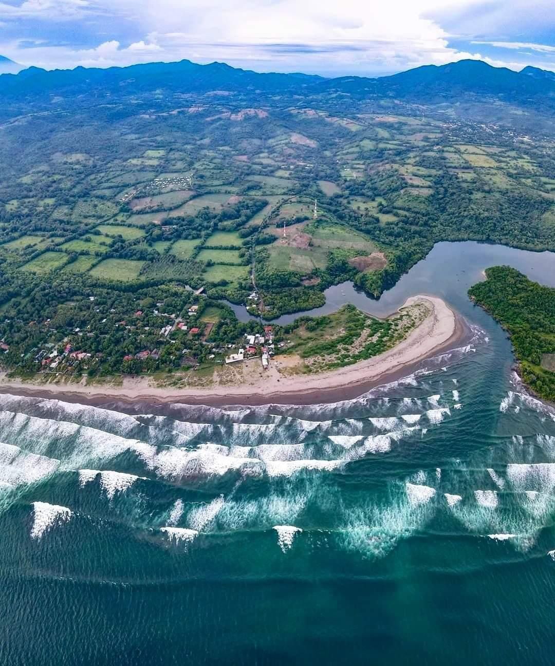 El Cuco lot for sale 2,500,00.00 El Salvador Surf Real Estate