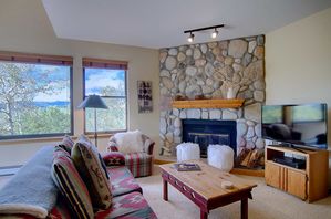 1876 Clubhouse Drive, Steamboat Springs, CO 80487
