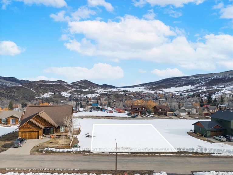 BEREND - Lot Outline