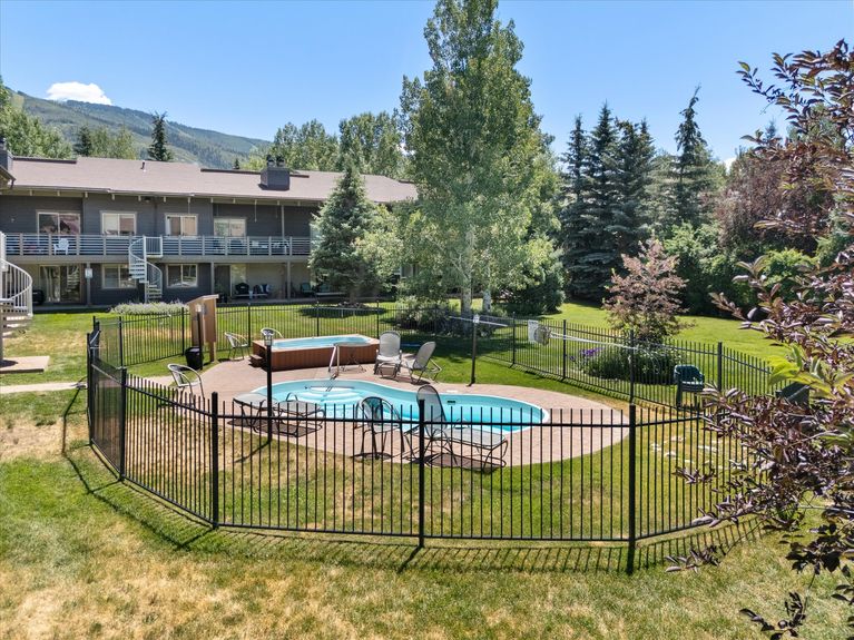 13-1335 Walton Creek #28