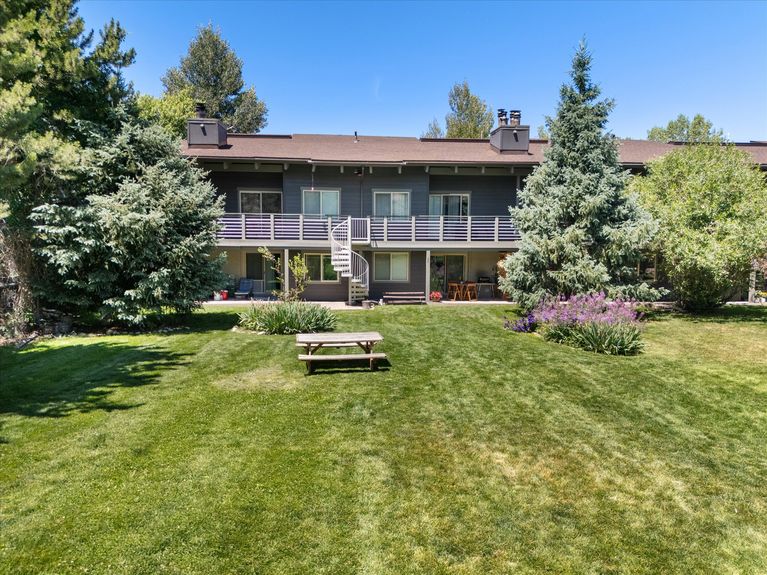 16-1335 Walton Creek #28