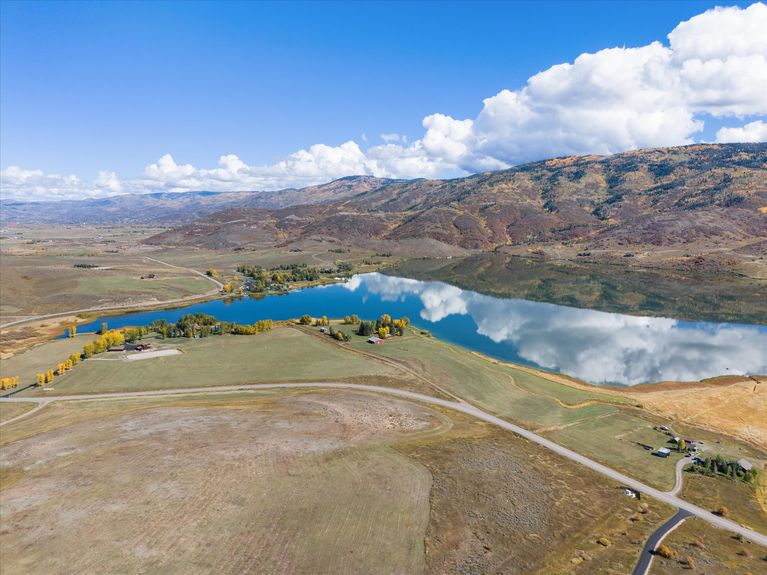 18-29100 Yowell Lane