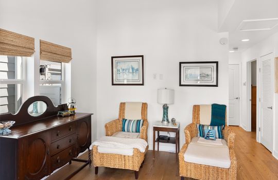 06-44_Cabrillo_St_006