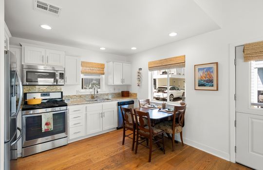 11-44_Cabrillo_St_011