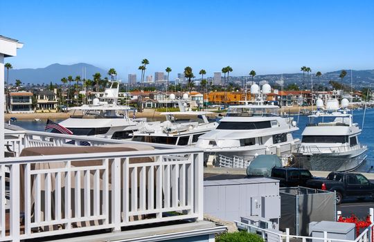 27-44_Cabrillo_St_027