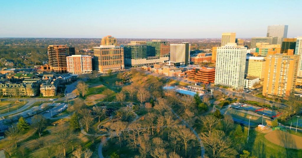 Top 15 Best Suburbs in St. Louis, MO [Ultimate Guide]