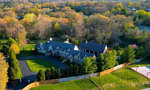 The Ultimate 2023 Guide to Living in Ladue, MO