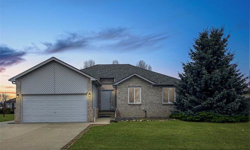 Just Sold: 31120 Quail Run Dr, Chesterfield Twp, …