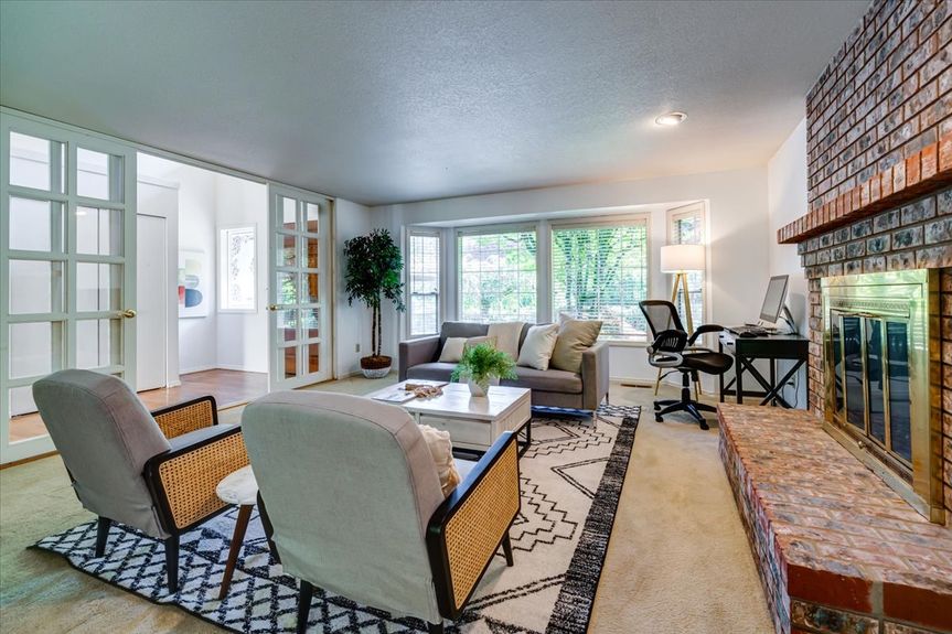 22-18207 Andover St._-24