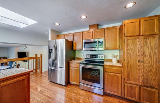 28-18207 Andover St._-22