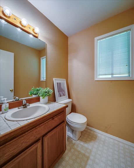 36-18207 Andover St._-15