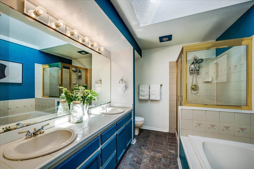 46-18207 Andover St._-2