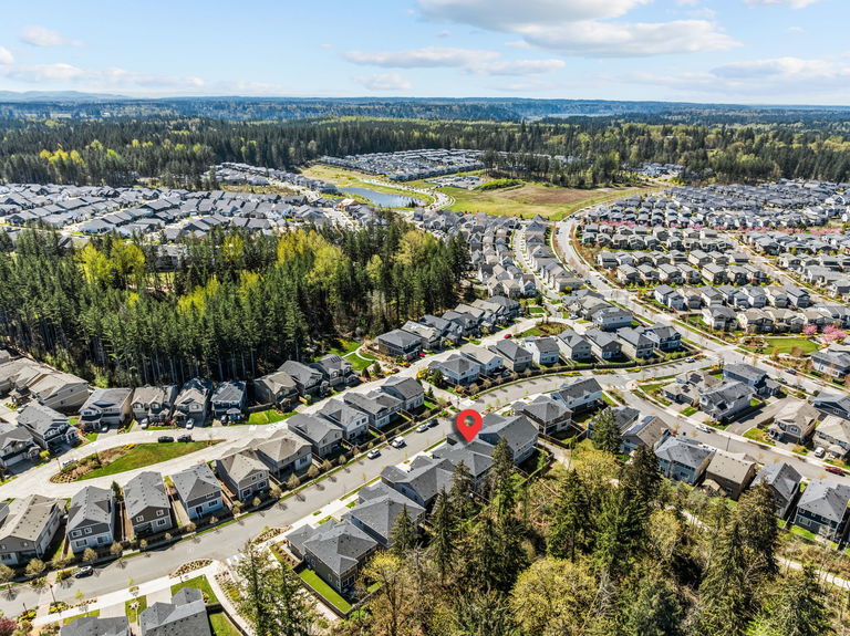 10-32832 SE Stevens St - 10