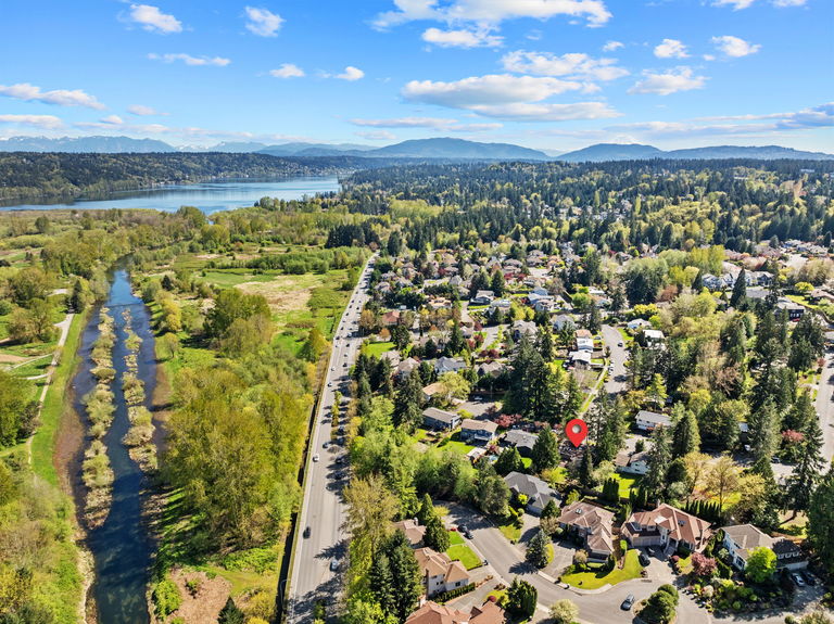 12-16128 NE 57th St - 12