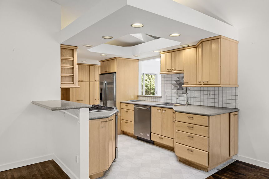 23-16128 NE 57th St - 23