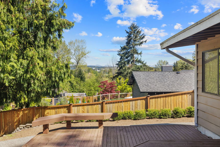 41-16128 NE 57th St - 41