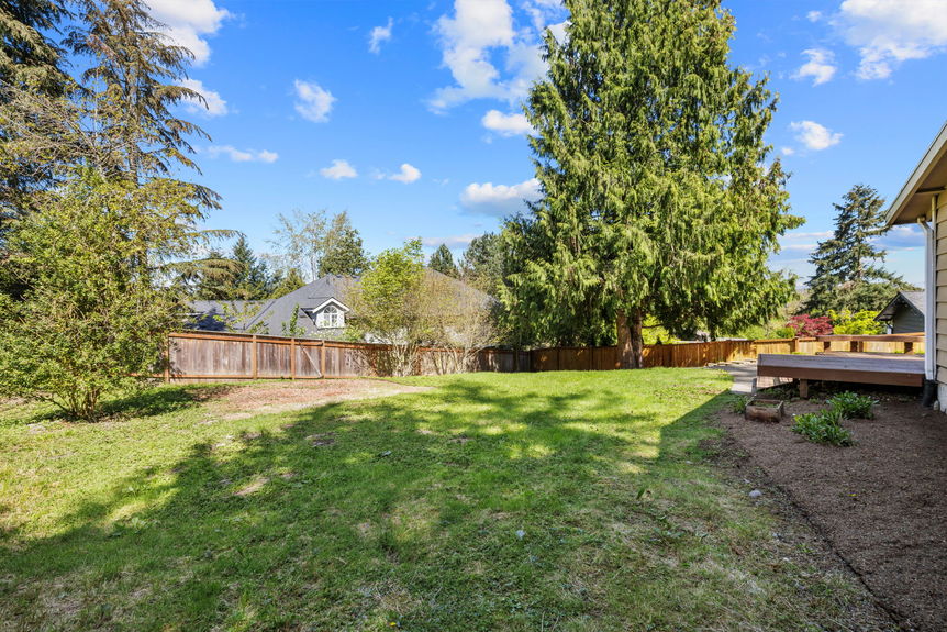 44-16128 NE 57th St - 44