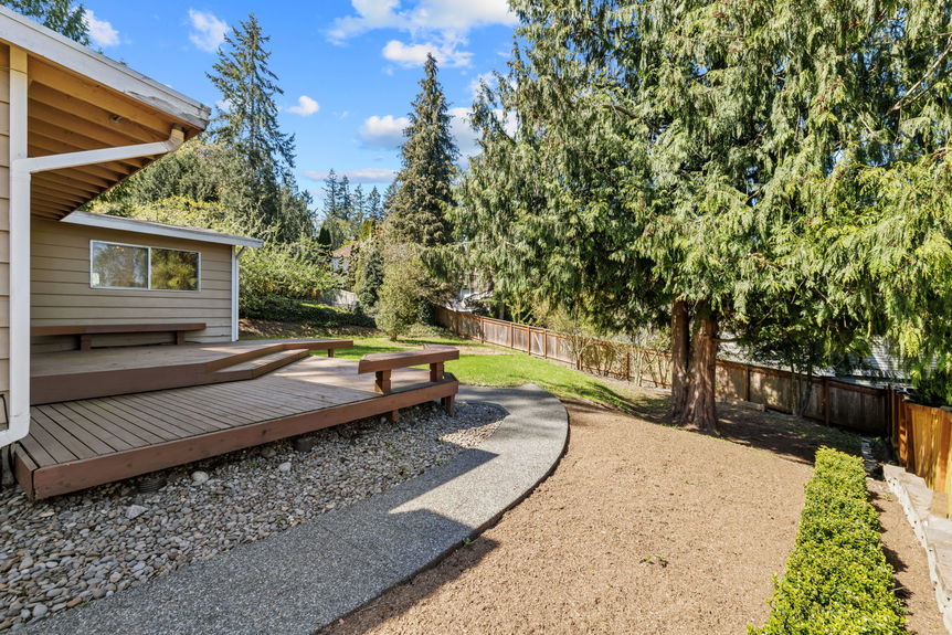 46-16128 NE 57th St - 46