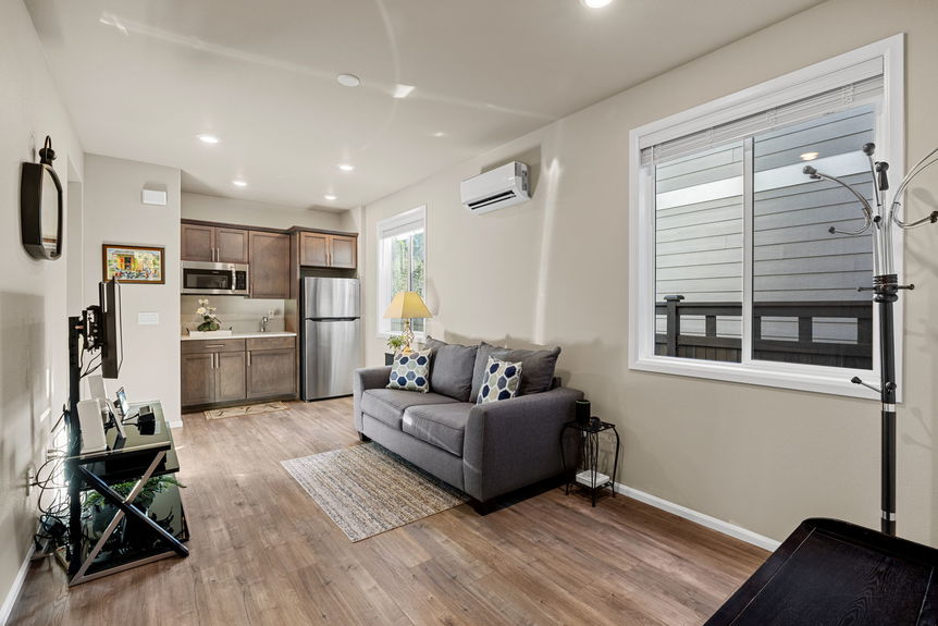 64-32832 SE Stevens St - 64