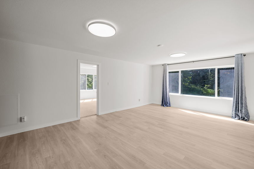 30-13454 Redmond Woodinville Rd -30