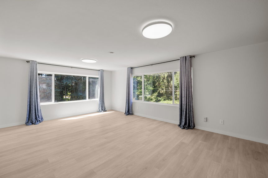 31-13454 Redmond Woodinville Rd -31