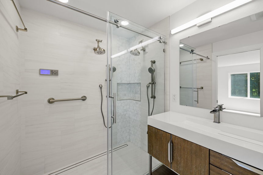 37-13454 Redmond Woodinville Rd -37