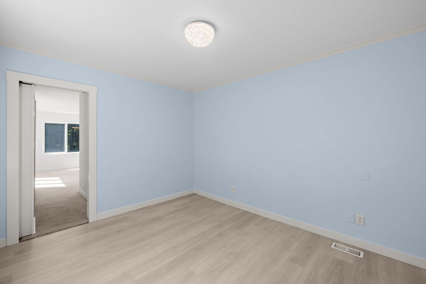 41-13454 Redmond Woodinville Rd -41