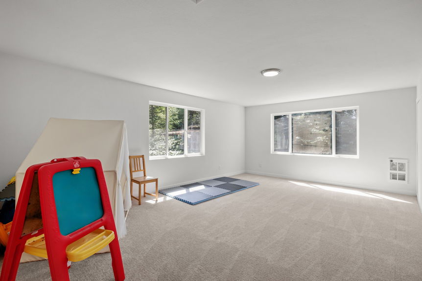 50-13454 Redmond Woodinville Rd -50