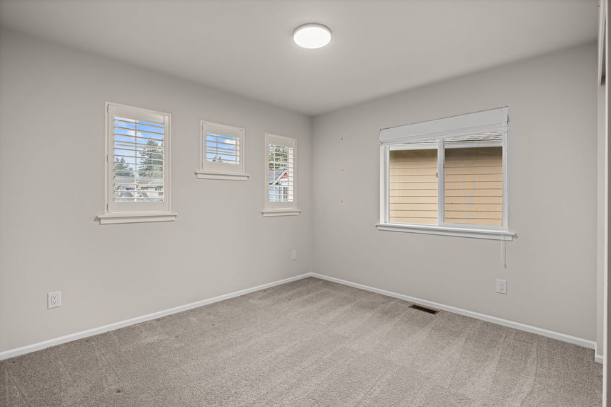 44-2817 208th Pl SW - 44