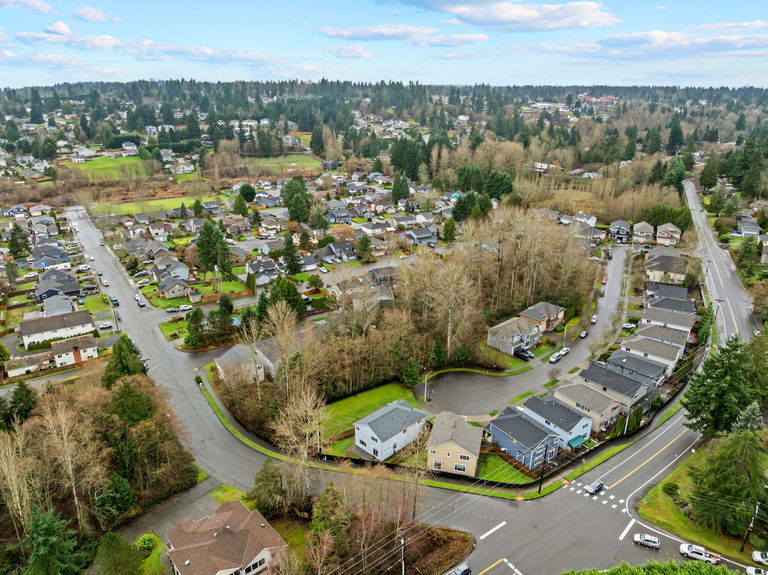 8-2817 208th Pl SW - 08