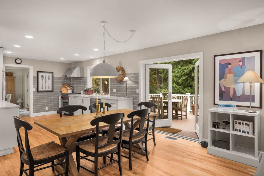 10-web-or-mls-18604-215th-way-ne