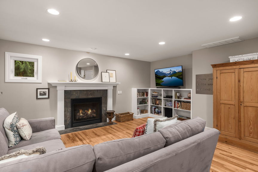 9-web-or-mls-18604-215th-way-ne