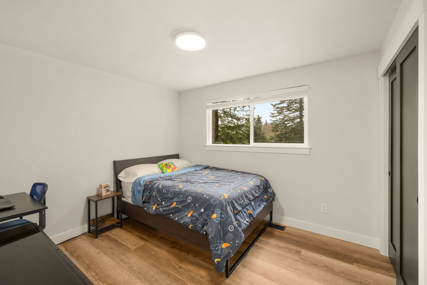 20-web-or-mls-11607-woods-lake-rd