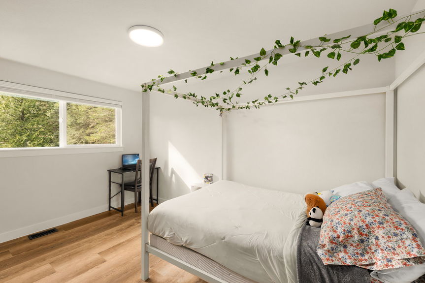 21-web-or-mls-11607-woods-lake-rd