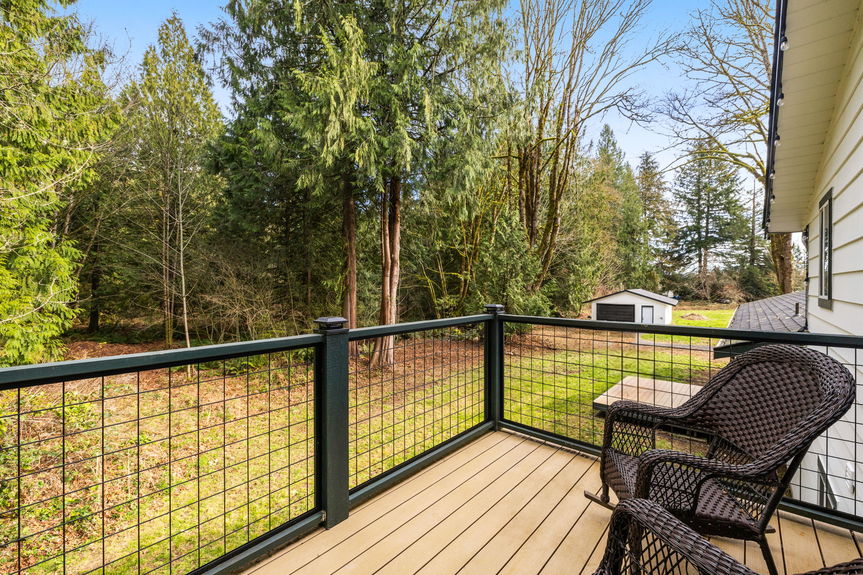 26-web-or-mls-11607-woods-lake-rd