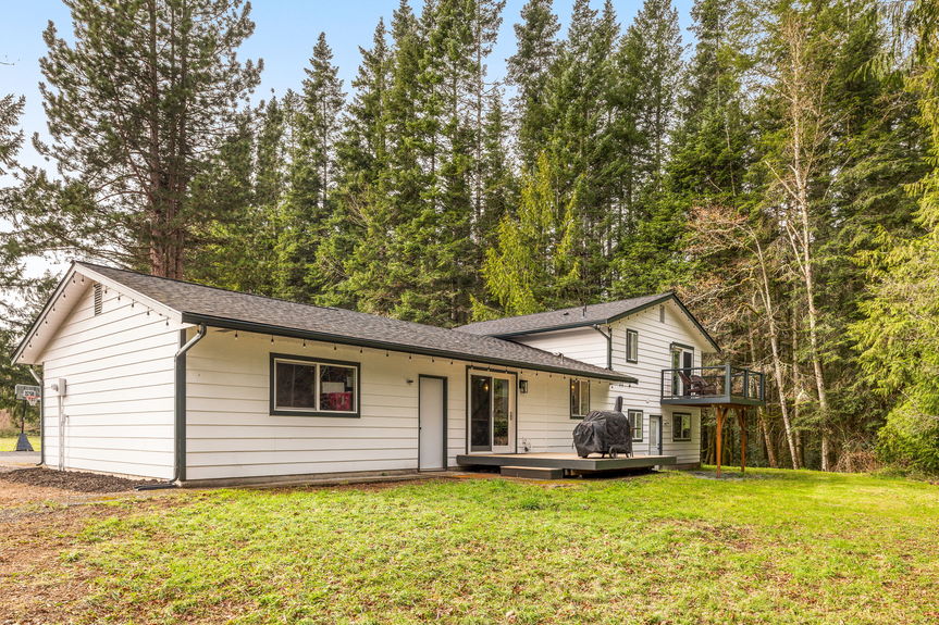 28-web-or-mls-11607-woods-lake-rd