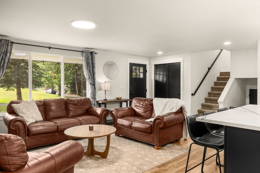 9-web-or-mls-11607-woods-lake-rd