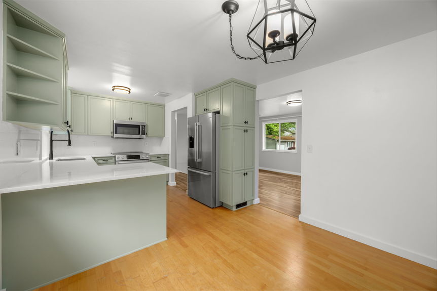 8-web-or-mls-15718-126th-pl-ne