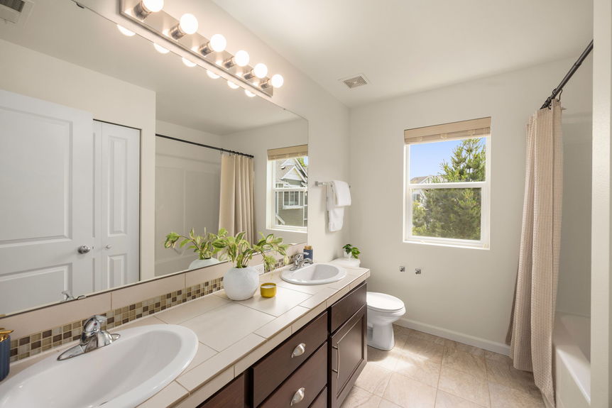 19-web-or-mls-3802-196th-pl-se