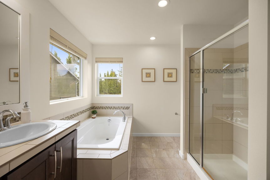 23-web-or-mls-3802-196th-pl-se