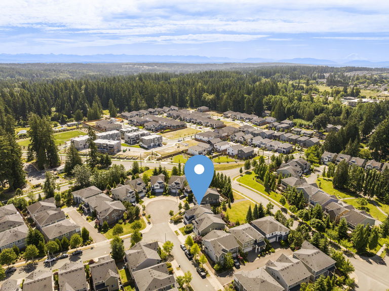 36-web-or-mls-3802-196th-pl-se