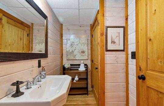 Lower bath