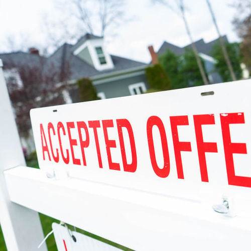 4 Factors to Look for When Reviewing an Offer on Your Home