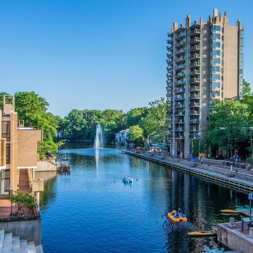 5 Compelling Reasons People Are Flocking from Arlington to Reston, VA