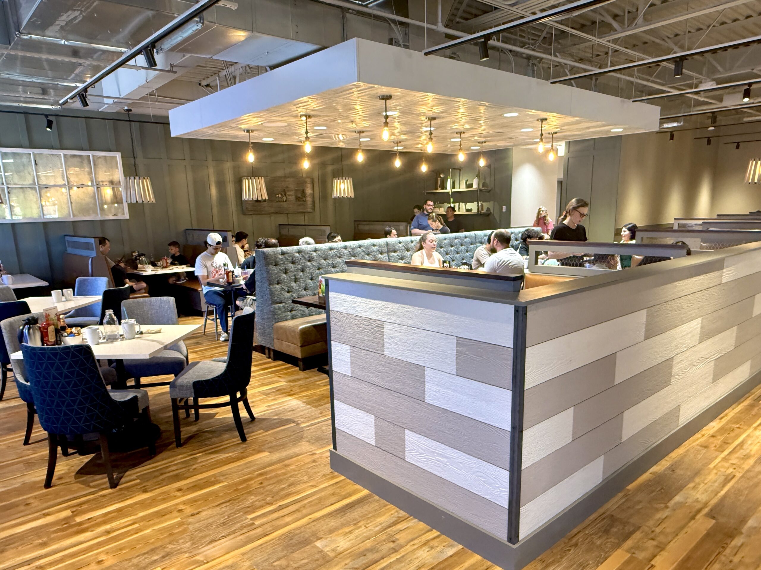 A view inside First Watch in Reston, VA