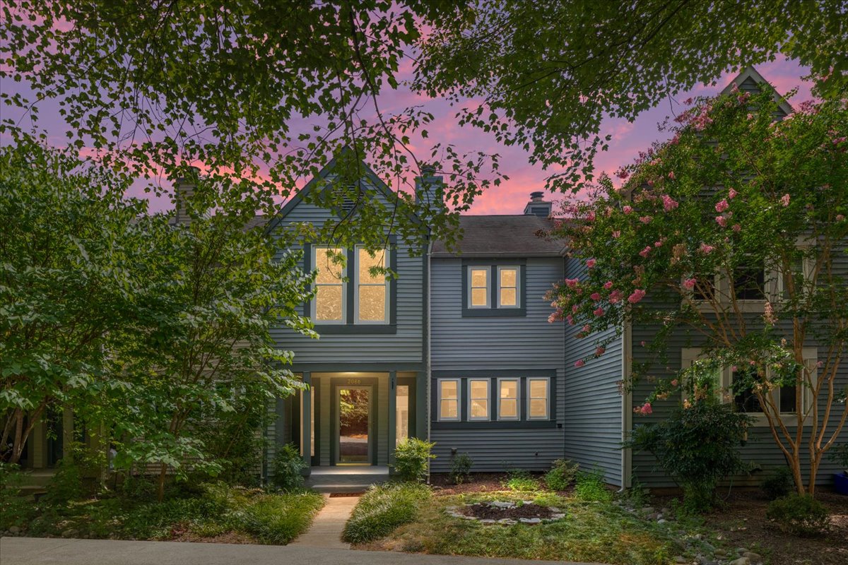 2086 Lake Audubon Court, Reston, VA 20191 in Twilight