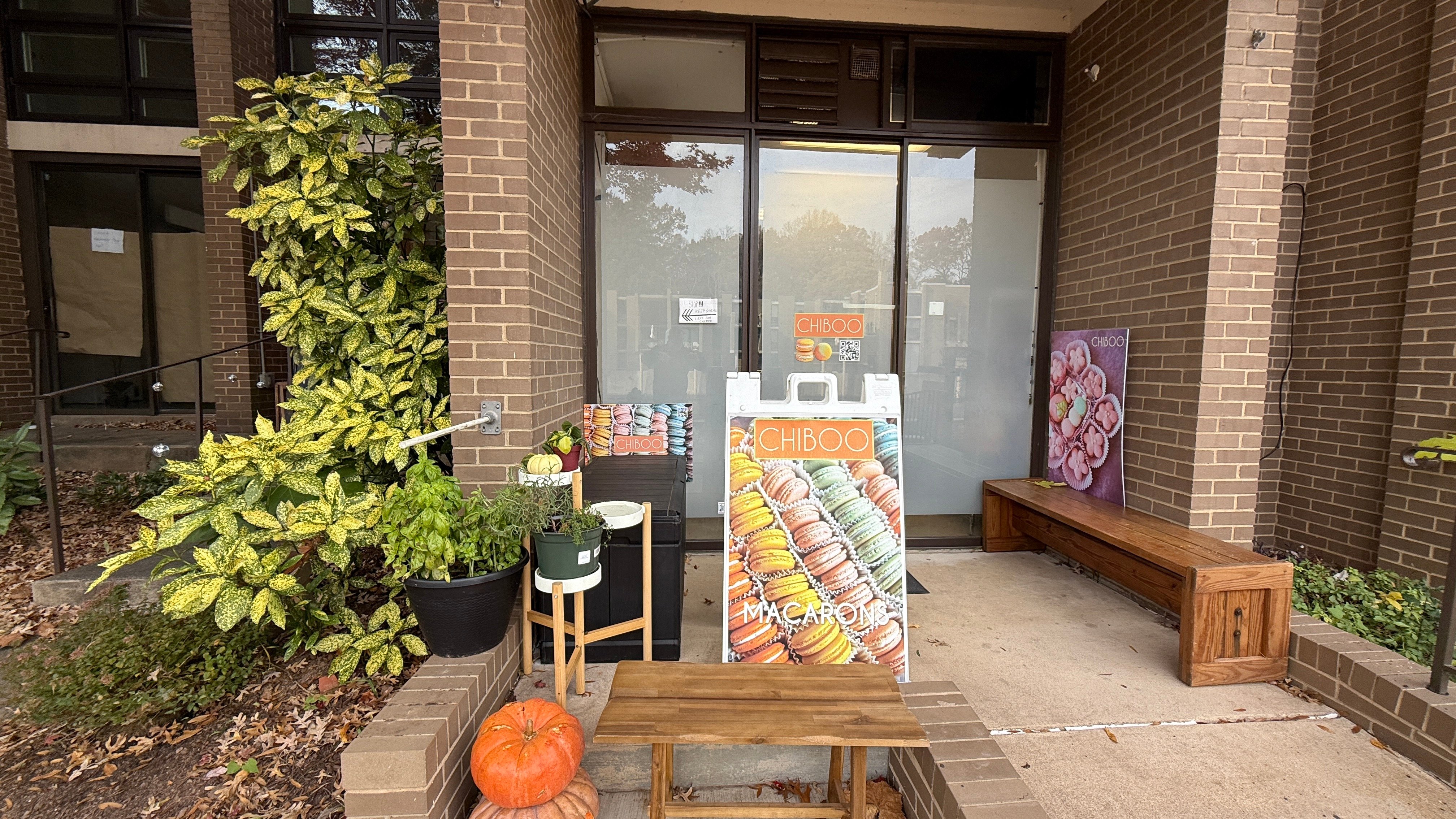 Chiboo Bakery - Macarons at Lake Anne in Reston, VA