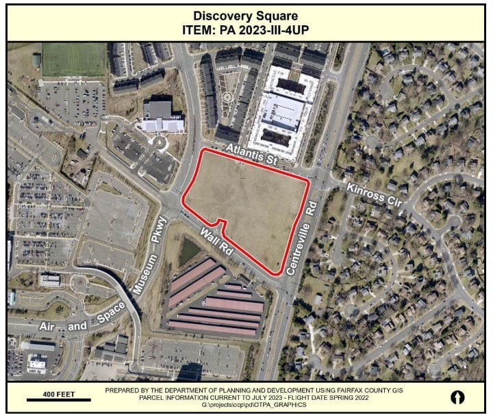 Aerial map outlining the vacant 8.08-acre Discovery Square parcel bounded by Atlantis Street, Centreville Road, Wall Road and Air and Space Museum Parkway near Herndon, Virginia