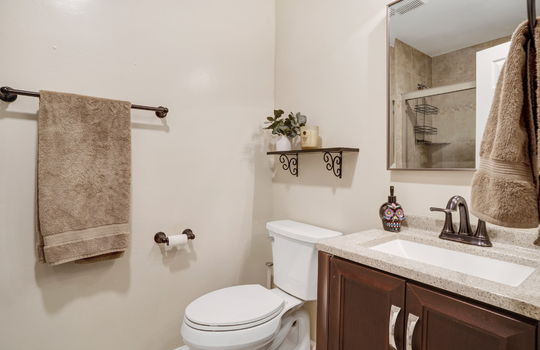 10-web-or-mls-773 Brookstone interior-2